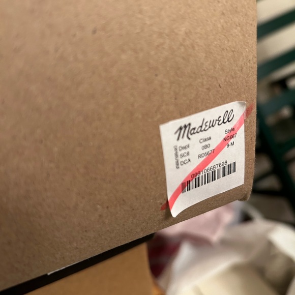 Lace up lugsole boots please note marks in third & 4th photo - Picture 13 of 16